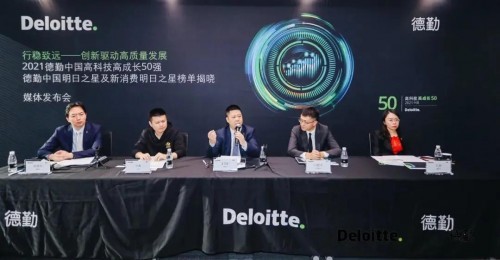 香港明星高科技居住体验，重塑居住新风尚，点亮明星生活