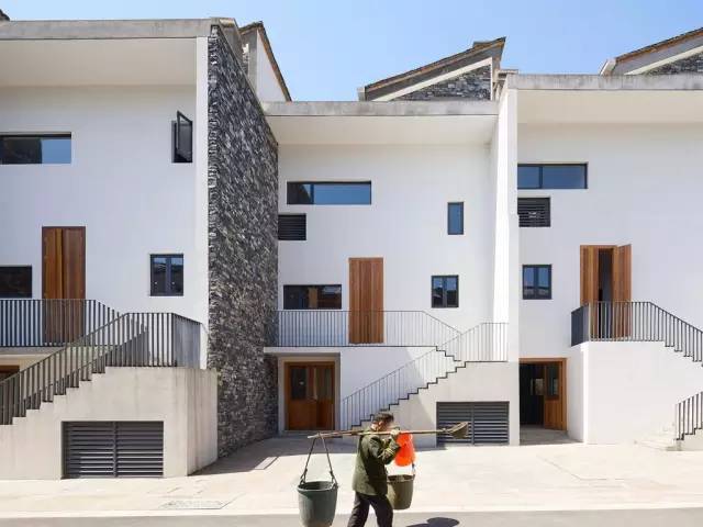 建筑规范最新版，科技引领建筑革新，定义未来生活标准